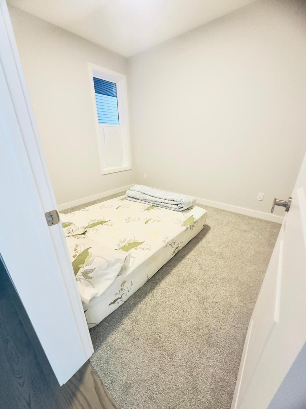 Private Room Minutes To Calgary Airport Yyc, Downtown, Banff Exteriör bild
